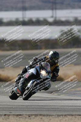 media/Nov-16-2025-Race Pace (Sun) [[8c5fa54630]]/Non Verified Riders (1st 20 Minutes)/1-Turn 14 (10am)/